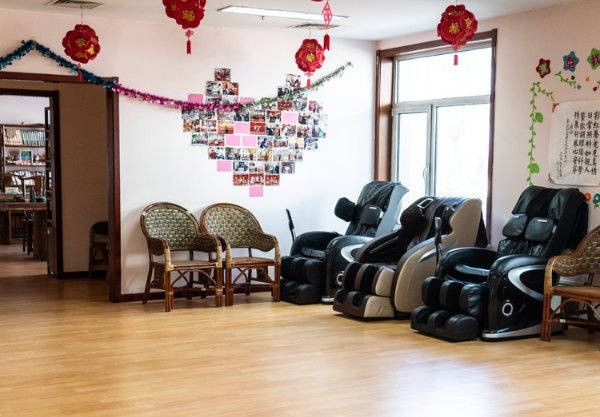 青敬老院、长友养(雅苑)24小时照护口碑优良!2026最新PG麻将胡了2试玩失能老人需专业照护比较好的养老院?四季(图41) 青敬老院、长友养(雅苑)24小时照护口碑优良!2026最新PG麻将胡了2试玩失能老人需专业照护比较好的养老院?四季(图41)